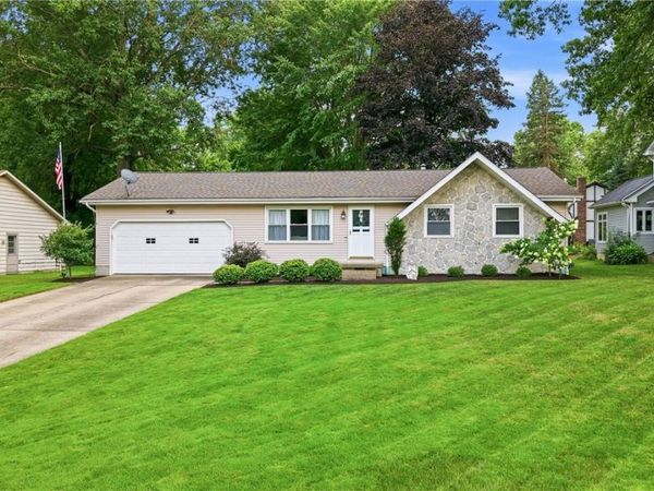 6955 Colleen Drive , Youngstown, OH 44512