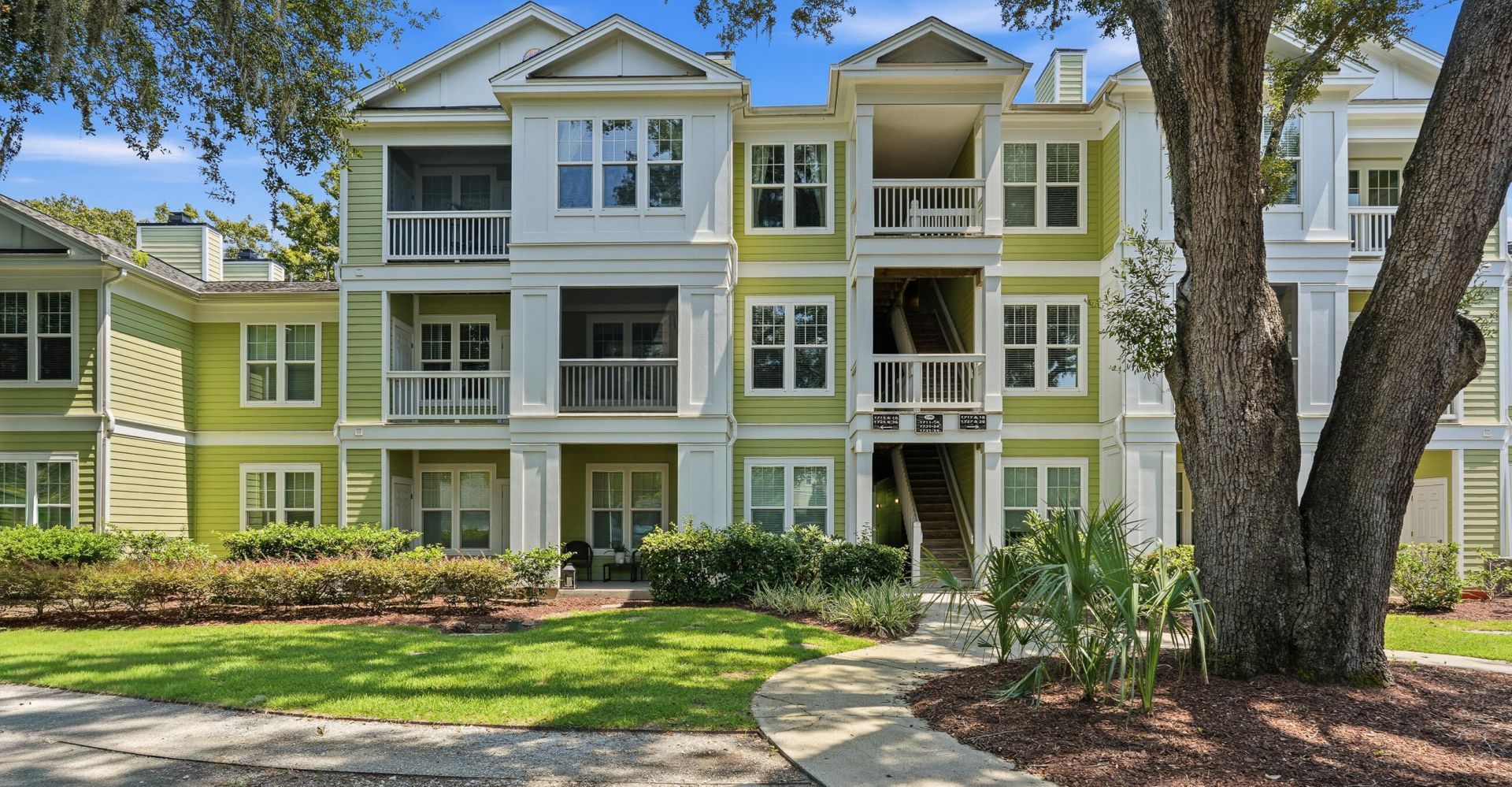 1721 Chatelain Way Photo 1