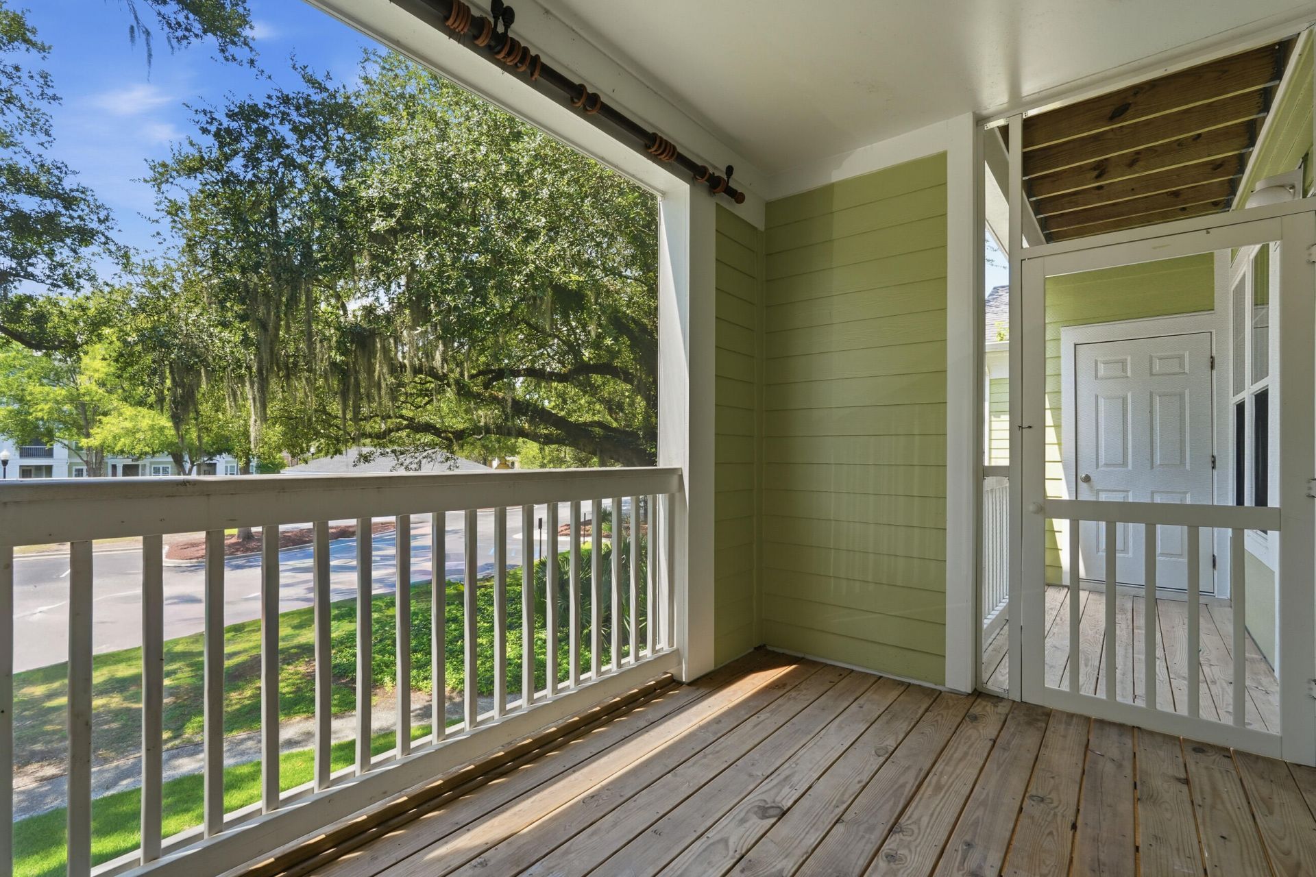 1721 Chatelain Way Photo 10
