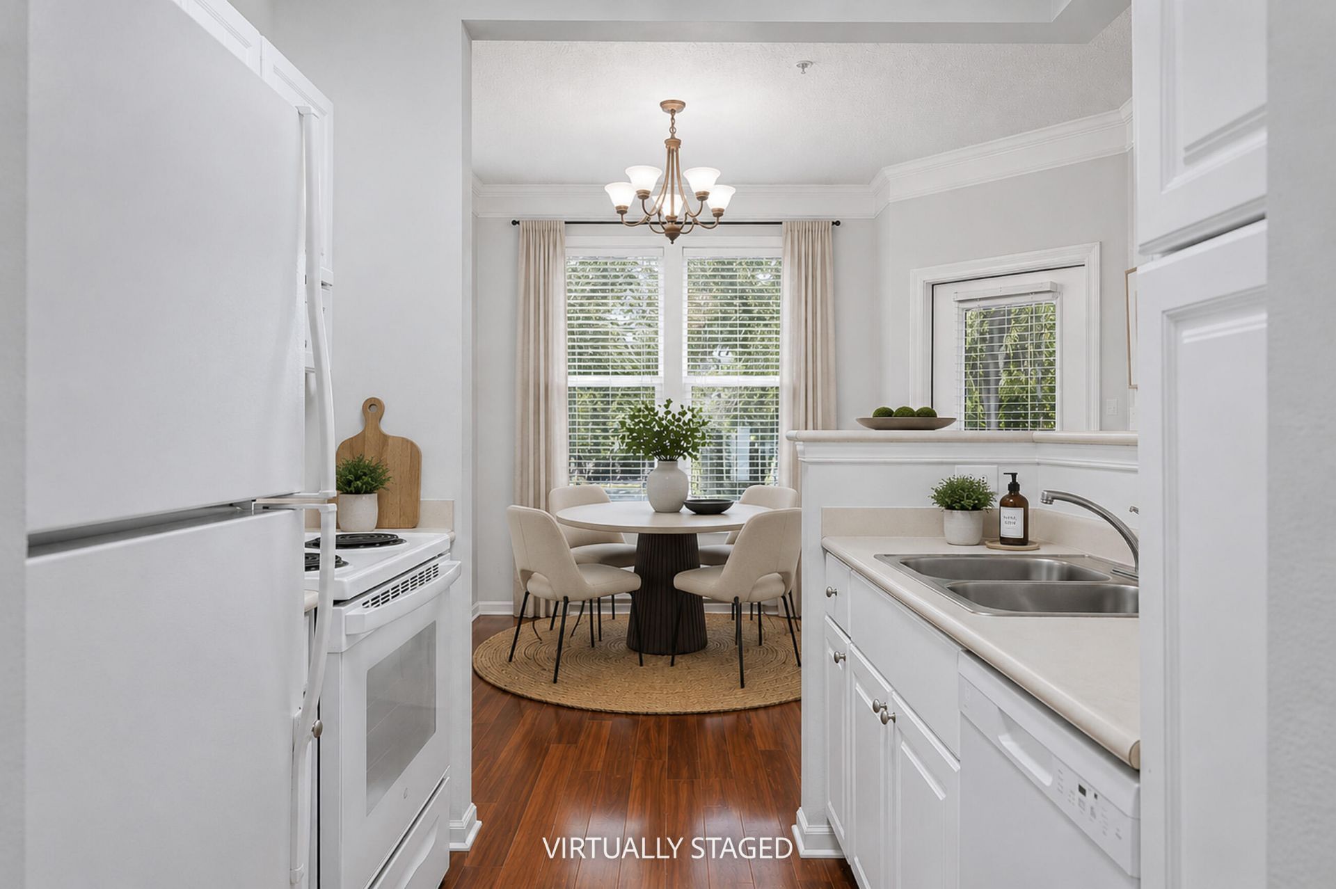 1721 Chatelain Way Photo 11