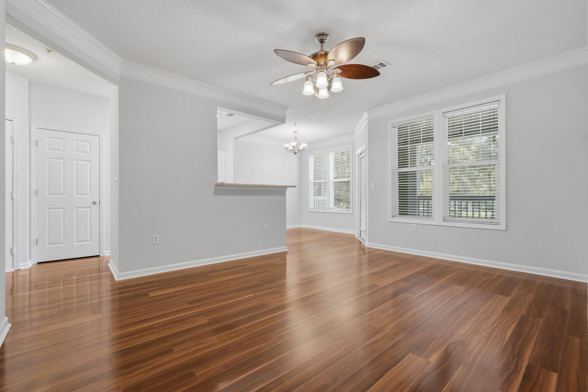 1721 Chatelain Way Photo 14