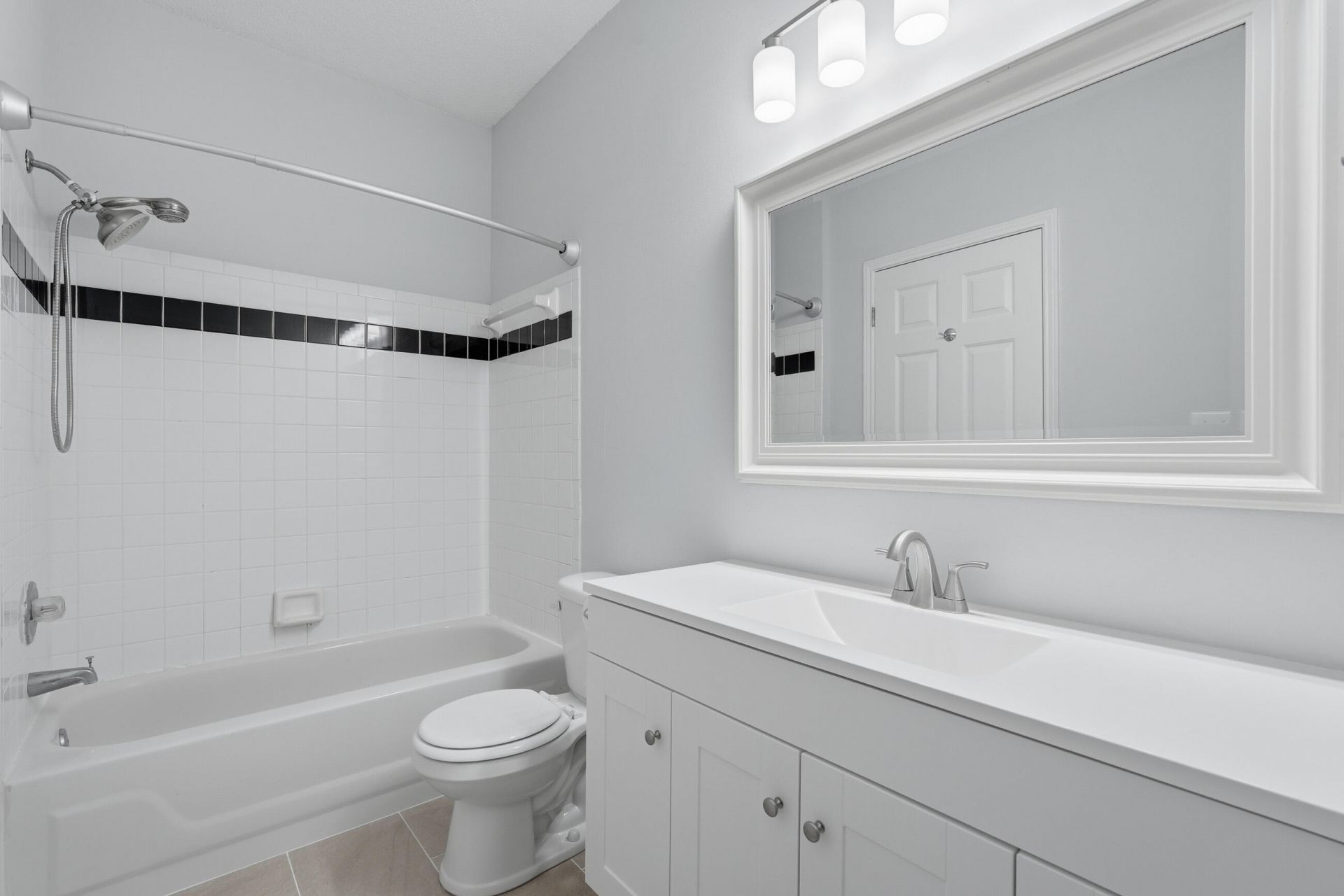1721 Chatelain Way Photo 21