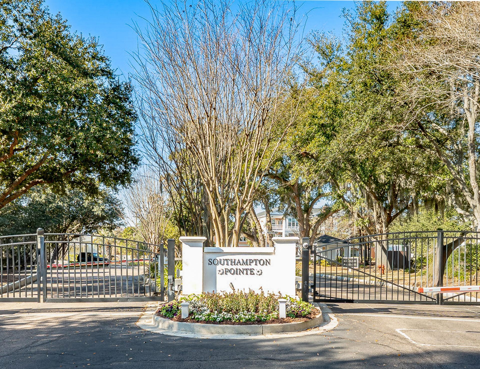 1721 Chatelain Way Photo 36