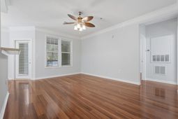 1721 Chatelain Way photo 4