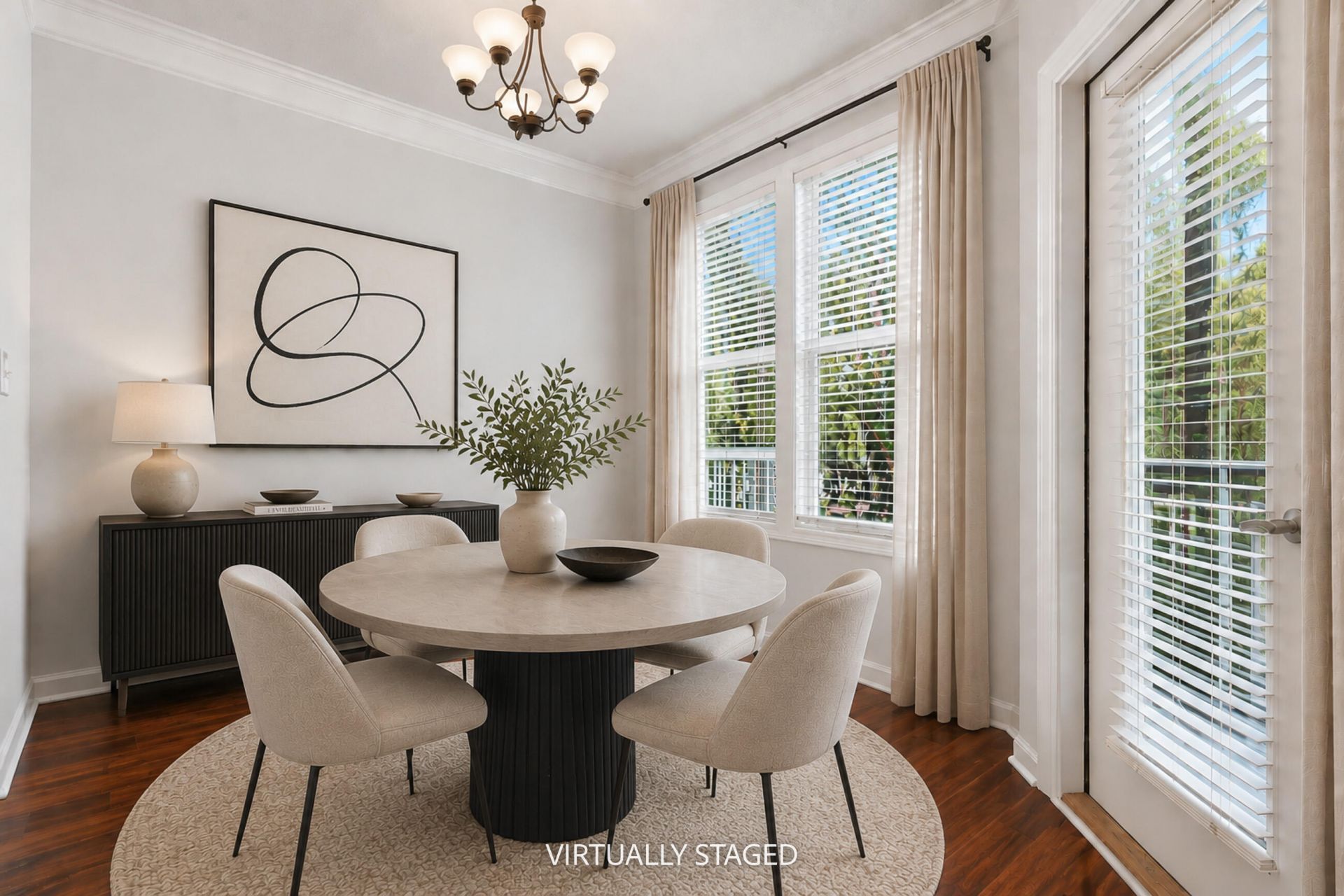 1721 Chatelain Way Photo 7