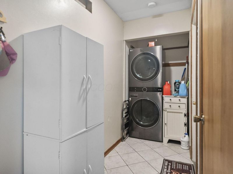 330 Hessenauer Drive , Galion, OH 44833 Photo 8