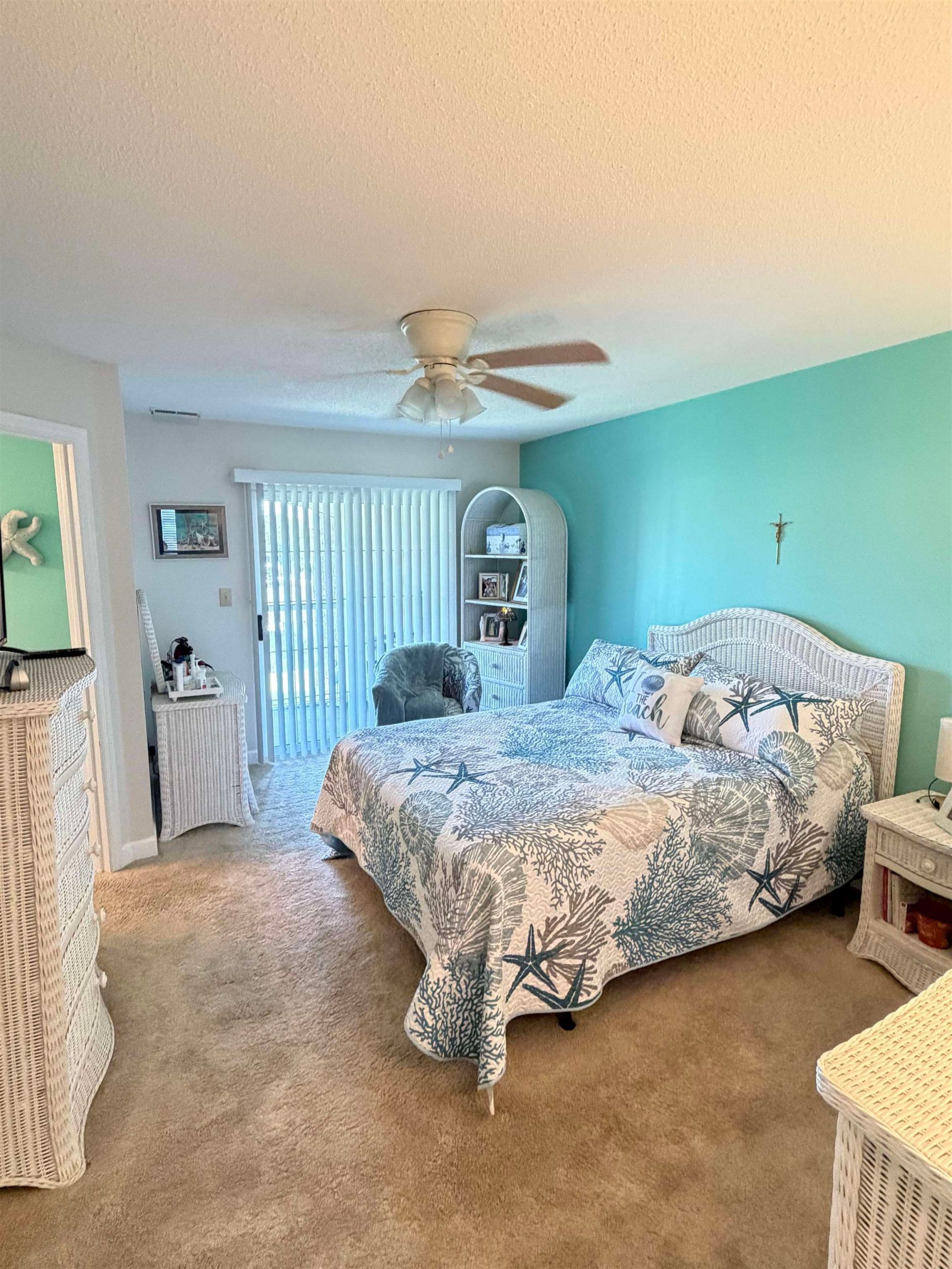 300 Willow Green Dr. Photo 18