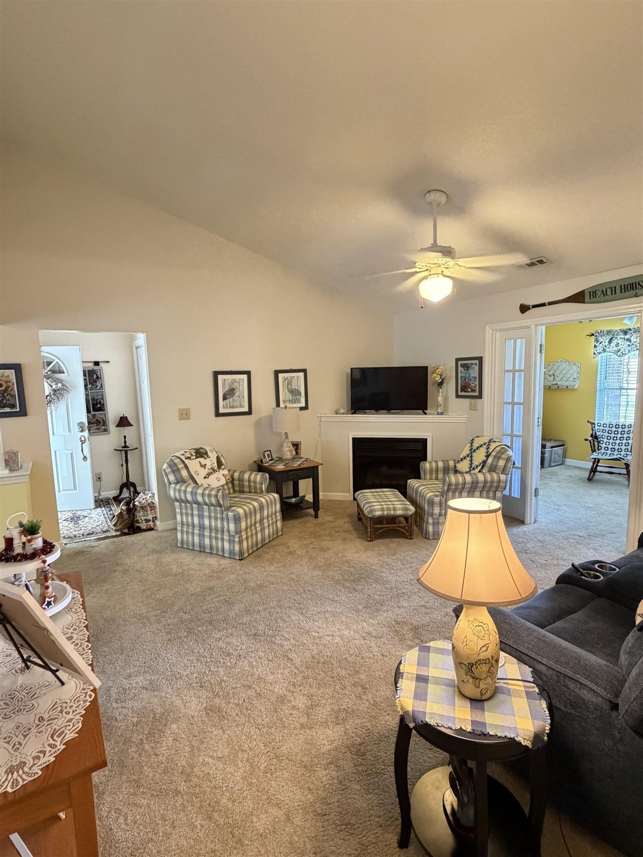 300 Willow Green Dr. Photo 25