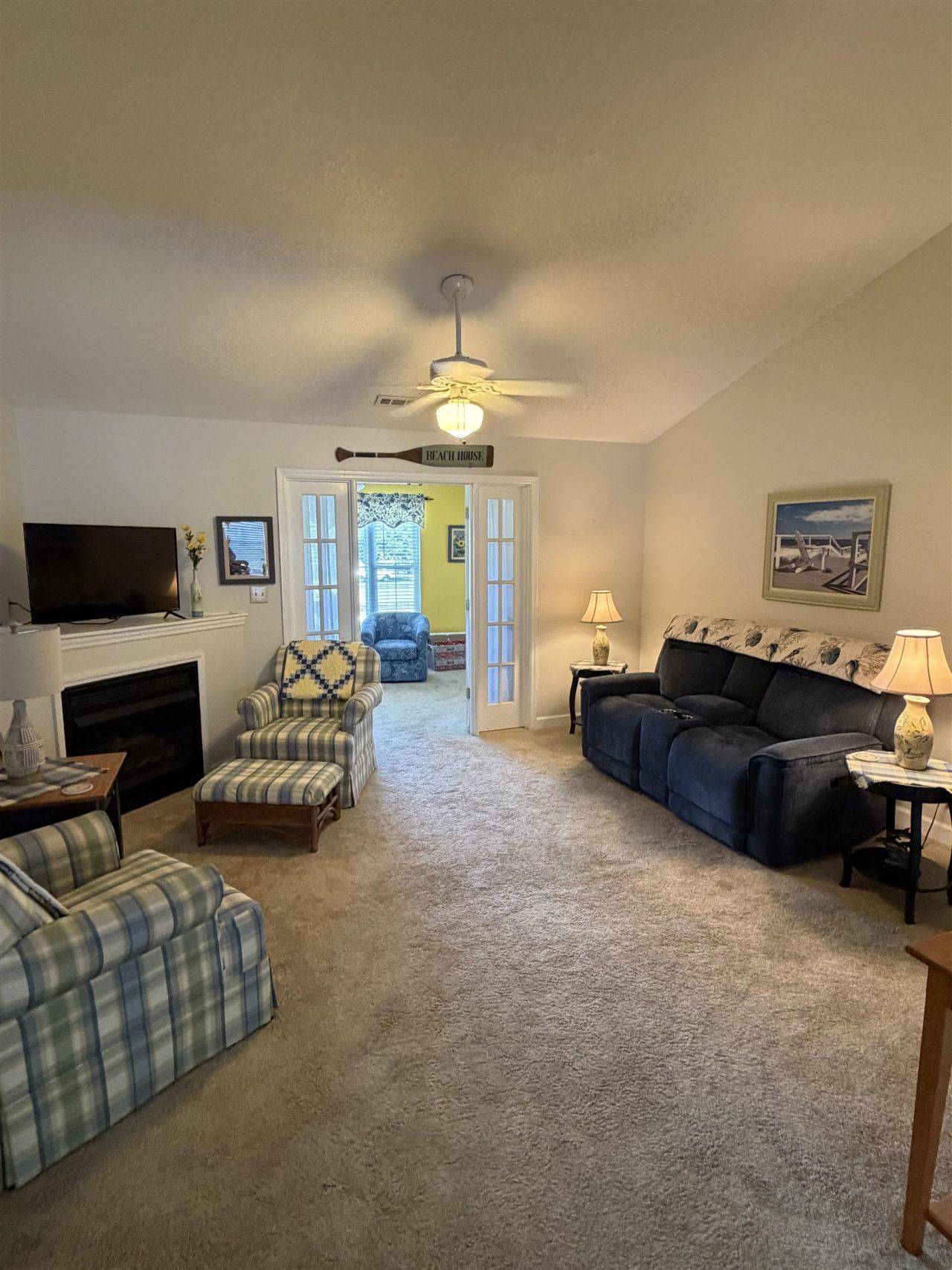 300 Willow Green Dr. Photo 6