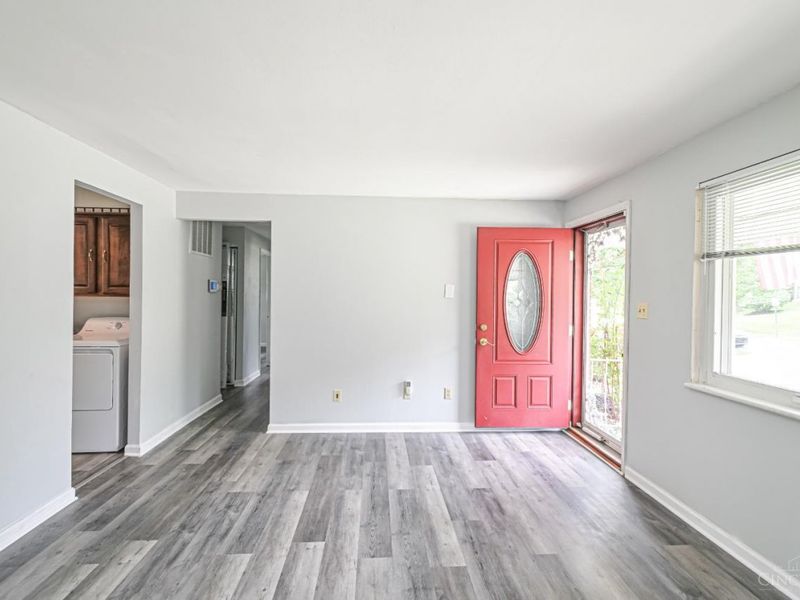 795 Castro Lane, Cincinnati, OH 45246 Photo 6