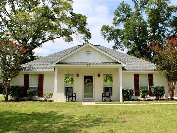 114 Northgate Drive S, Satsuma, AL 36572