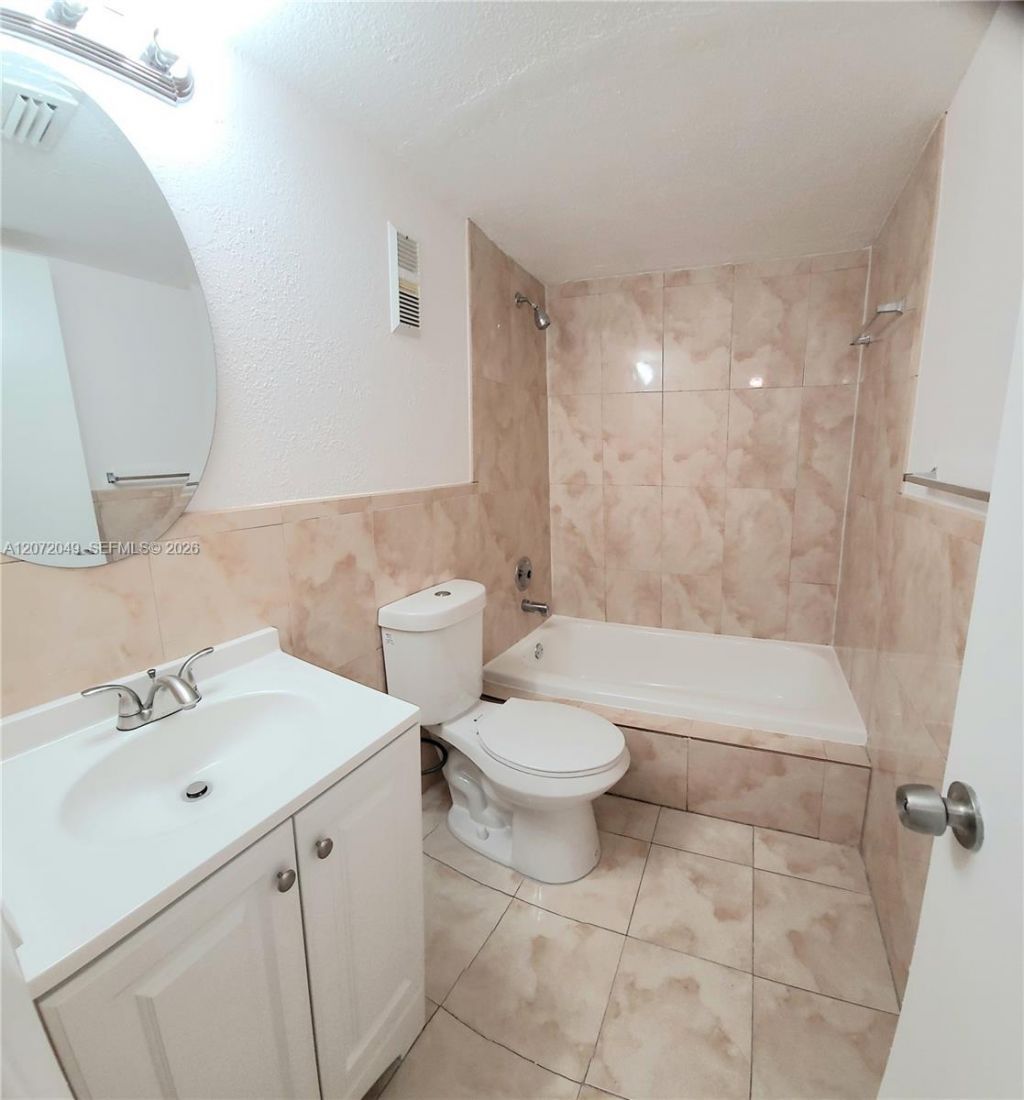 8620 N Sherman Cir , Unit 306, Miramar, FL 33025 Photo