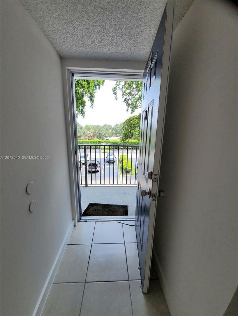 8620 N Sherman Cir , Unit 306, Miramar, FL 33025 Photo