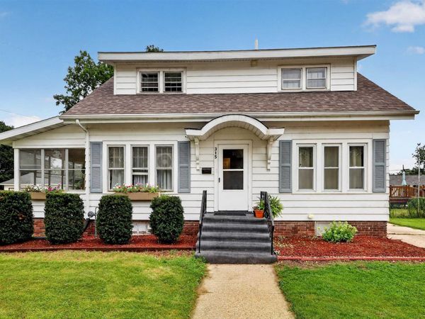 315 N Chatham Street, Janesville, WI 53548