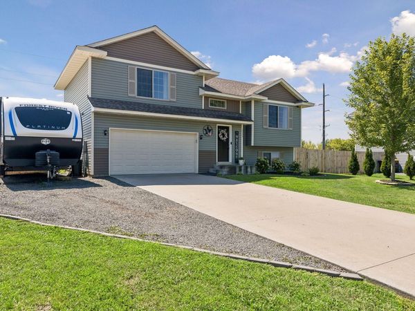 17575 311th Street, Shafer, MN 55074