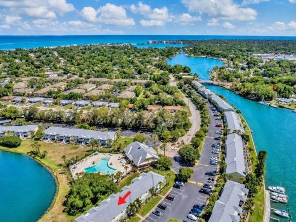 118 POMPANO DRIVE SE, Unit B, ST PETERSBURG, FL 33705