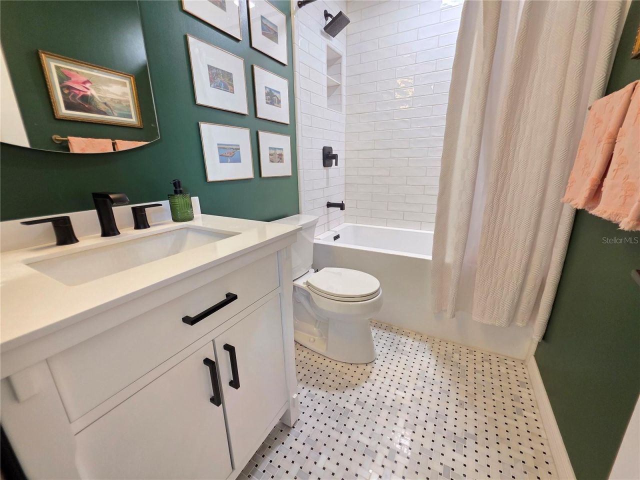 118 Pompano Drive Se, Unit B, Saint Petersburg, FL 33705 Photo