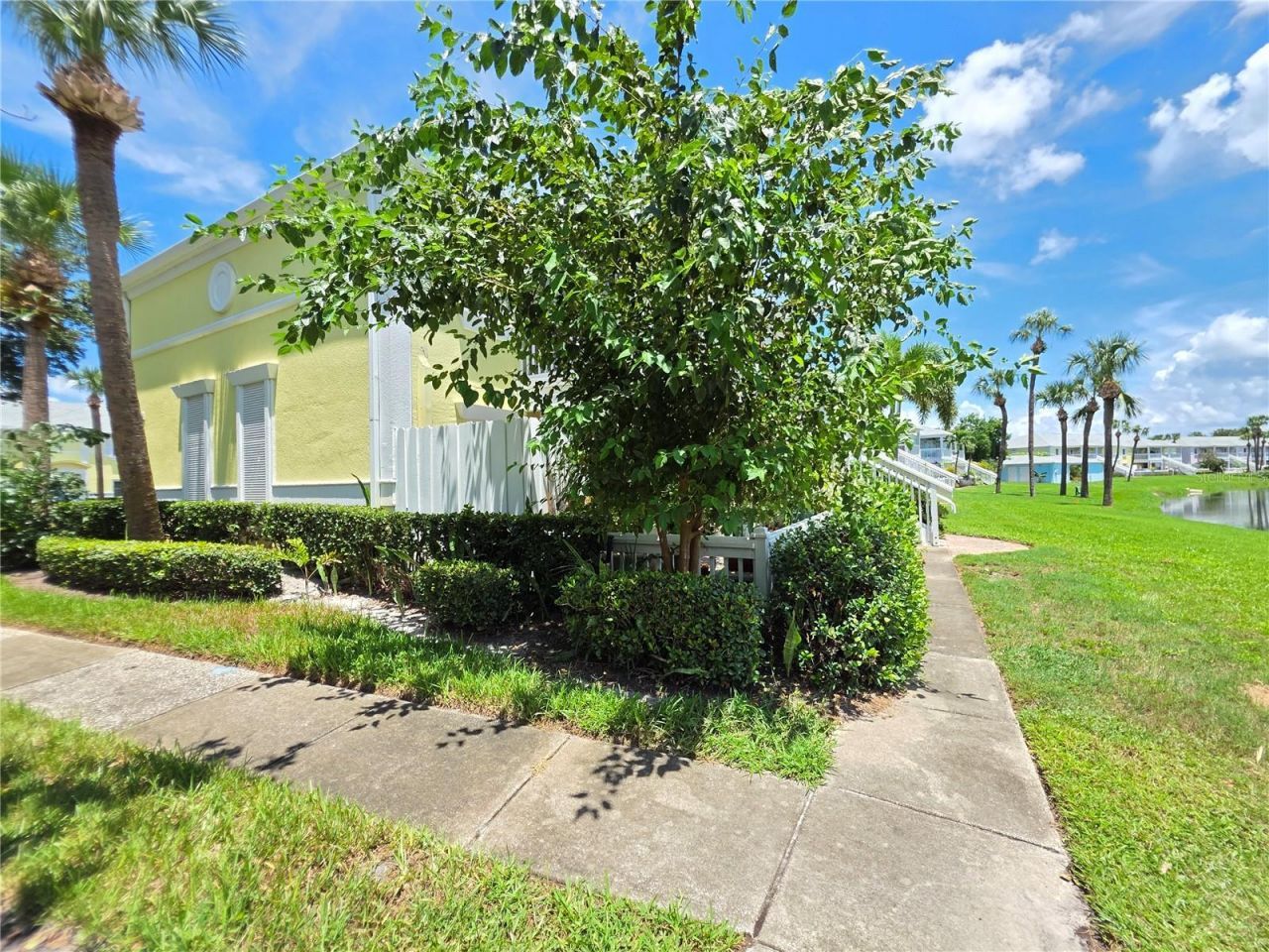 118 Pompano Drive Se, Unit B, Saint Petersburg, FL 33705 Photo