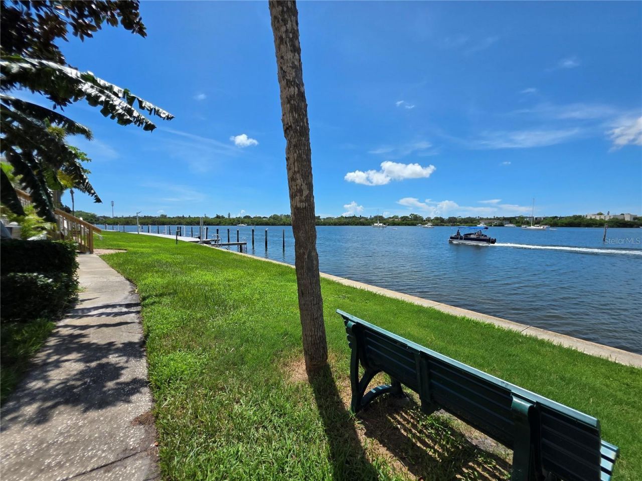 118 Pompano Drive Se, Unit B, Saint Petersburg, FL 33705 Photo