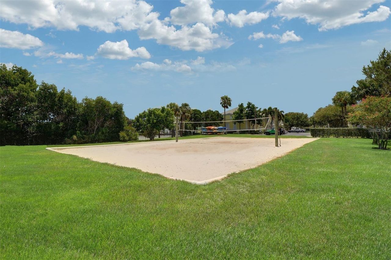 118 Pompano Drive Se, Unit B, Saint Petersburg, FL 33705 Photo