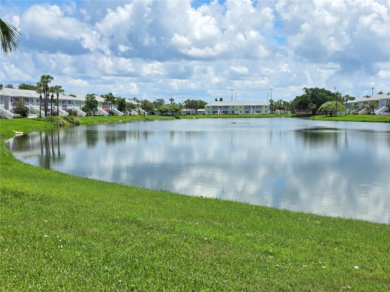 118 Pompano Drive Se, Unit B, Saint Petersburg, FL 33705 Photo