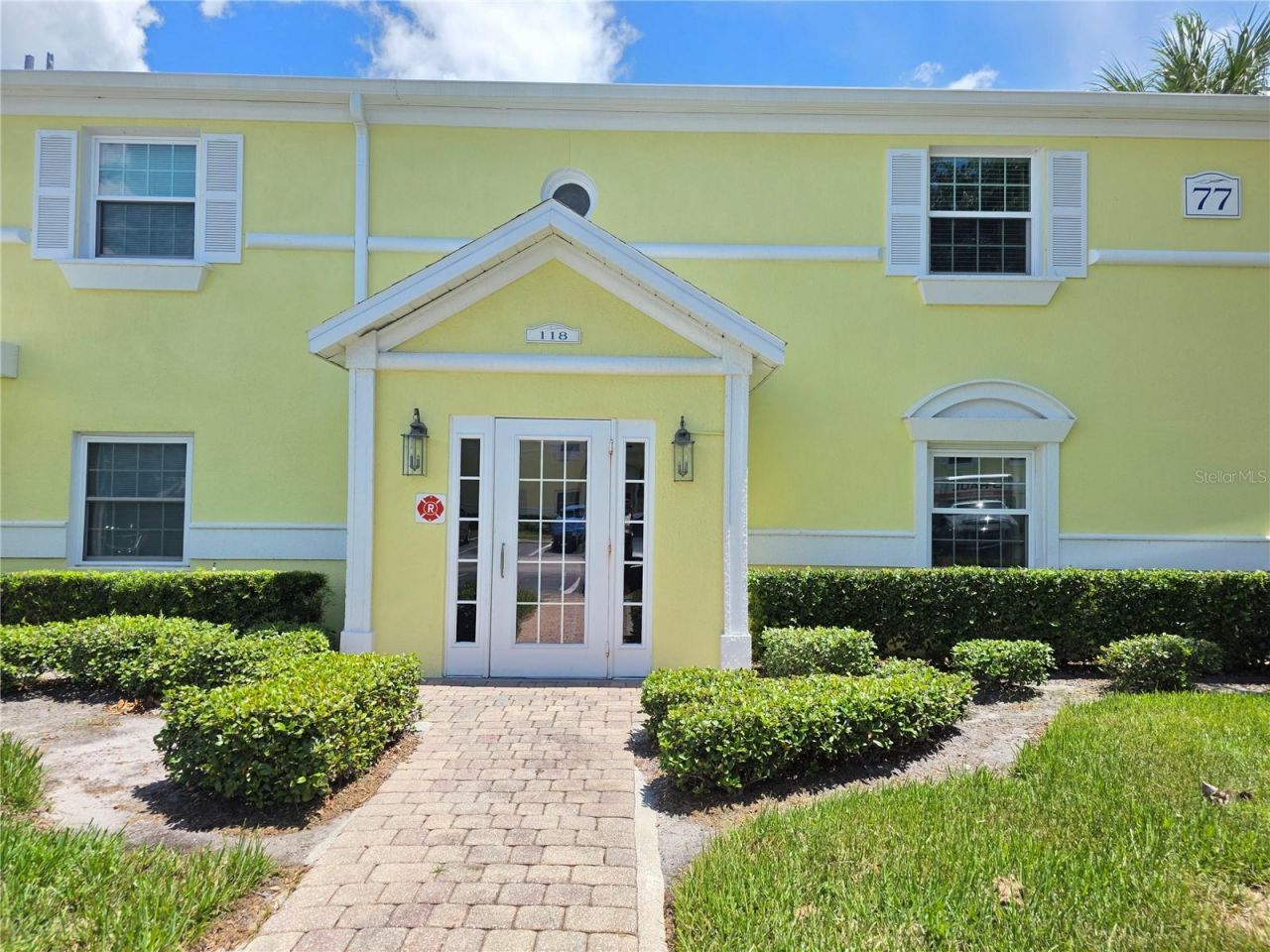 118 Pompano Drive Se, Unit B, Saint Petersburg, FL 33705 Photo