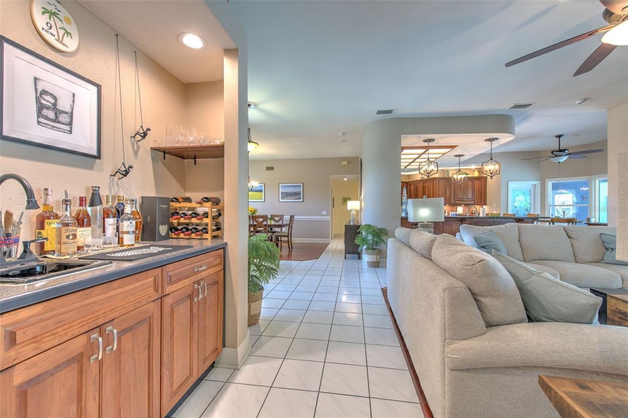 5103 Broken Sound Lane, Valrico, FL 33596 Photo