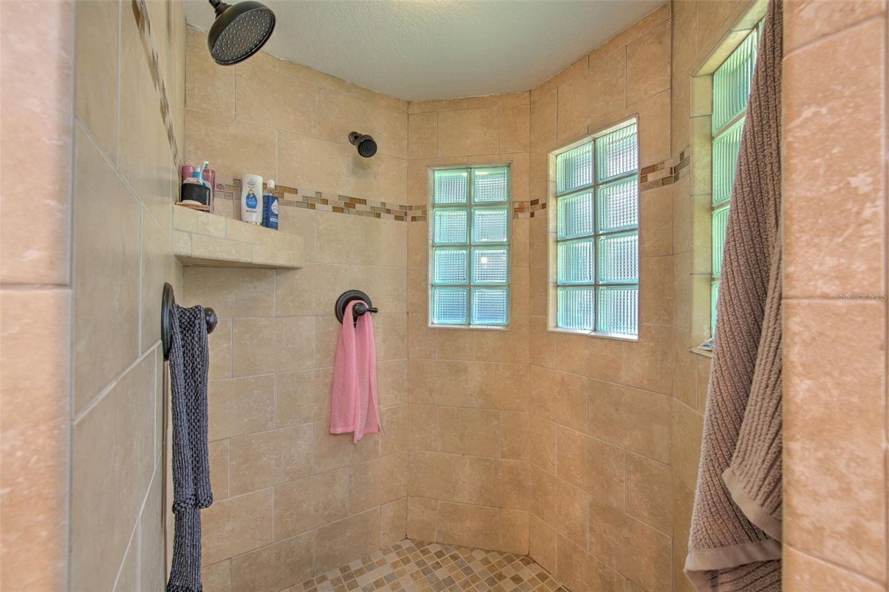 5103 Broken Sound Lane, Valrico, FL 33596 Photo