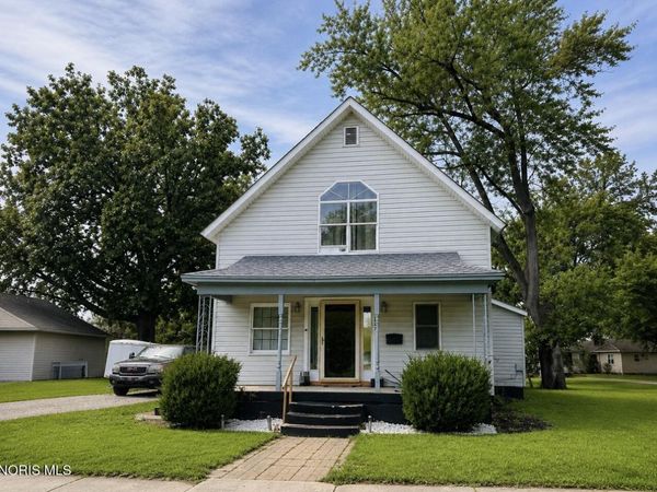 807 Delaware Avenue, Montpelier, OH 43543
