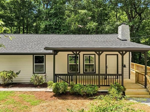 283 Ash Circle , Waleska, GA 30183