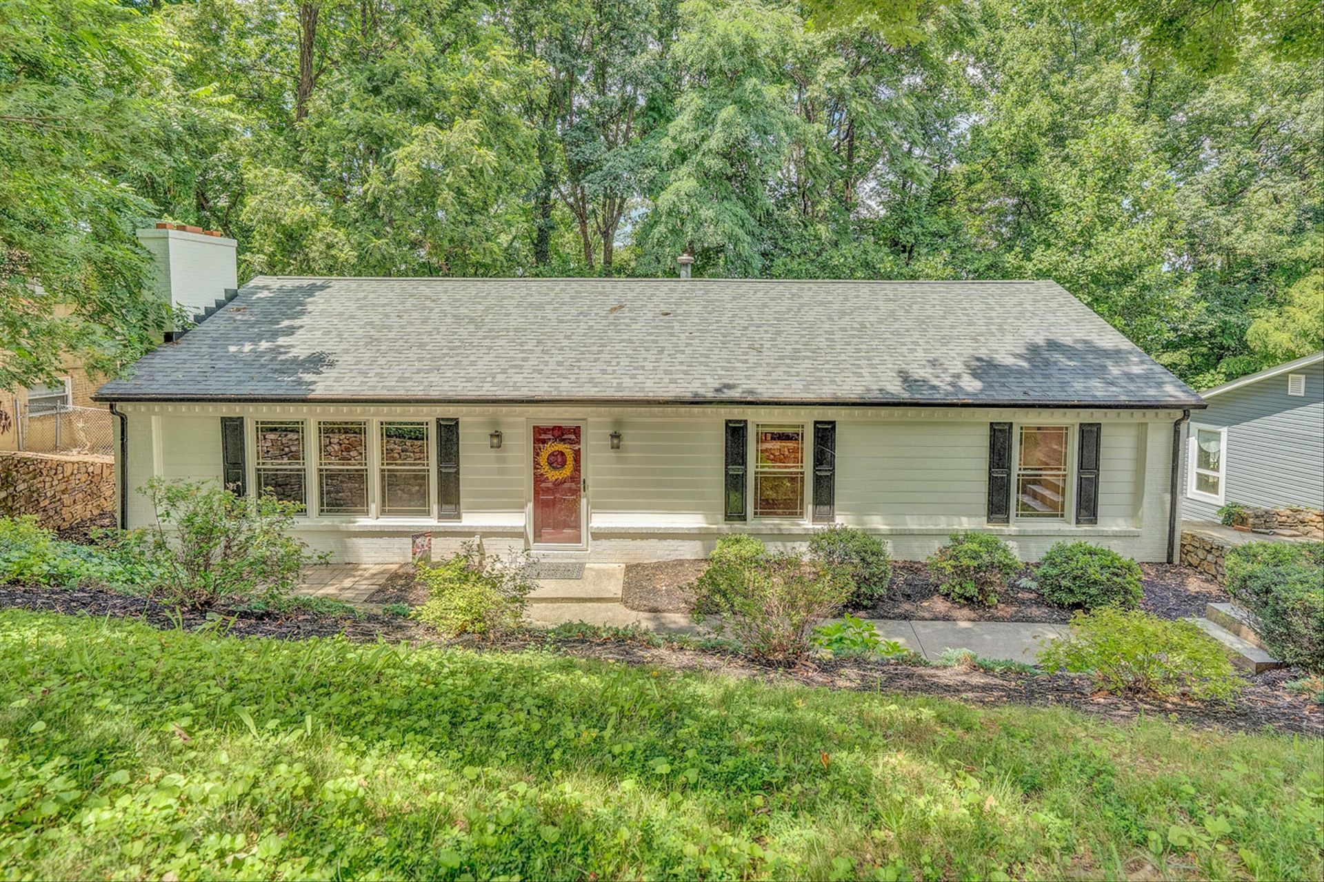 3019 Bancroft Dr Sw, Roanoke, VA 24014 Main Photo