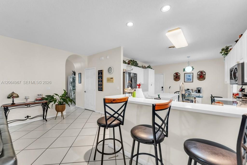 15887 NW 11th St, Pembroke Pines, FL 33028 Photo