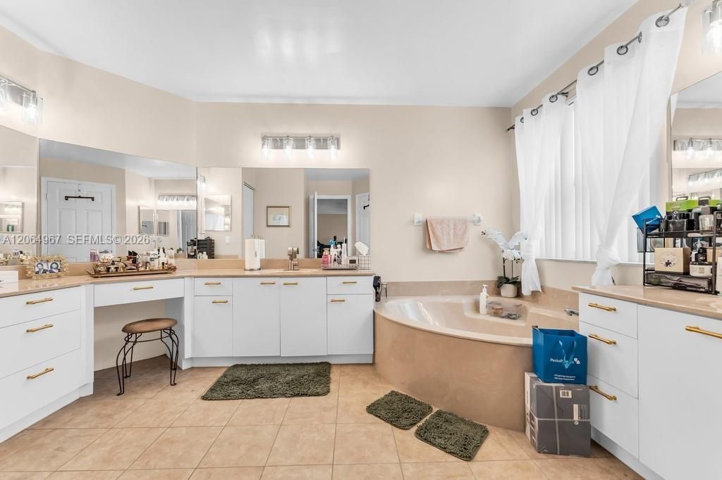 15887 NW 11th St, Pembroke Pines, FL 33028 Photo
