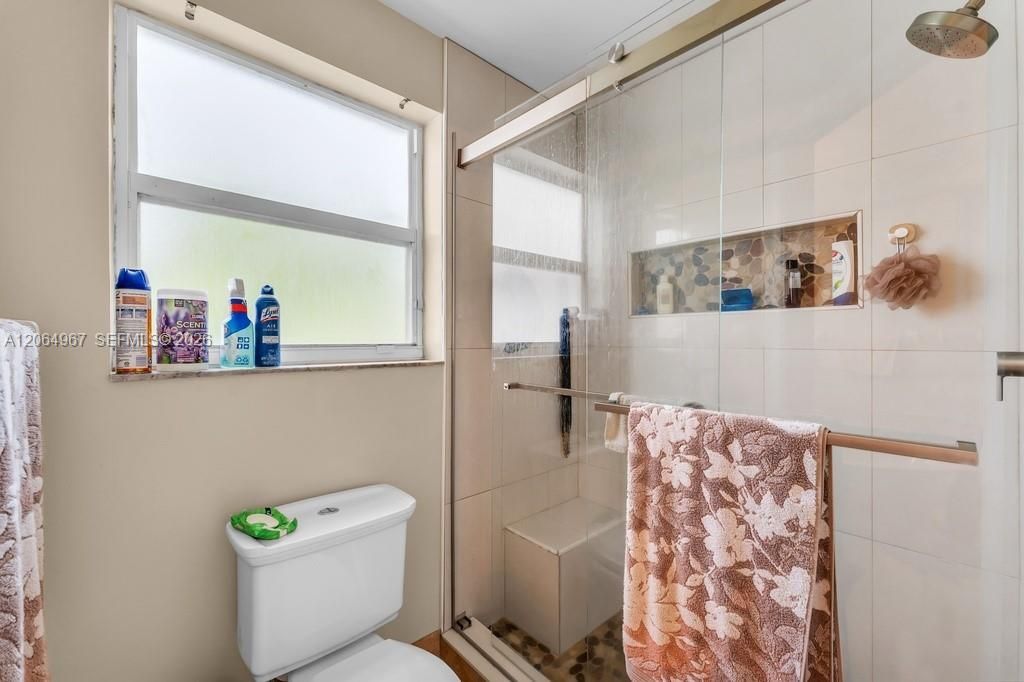 15887 NW 11th St, Pembroke Pines, FL 33028 Photo