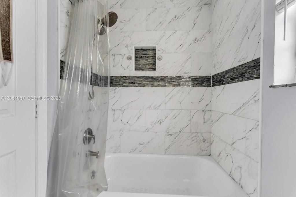 15887 NW 11th St, Pembroke Pines, FL 33028 Photo