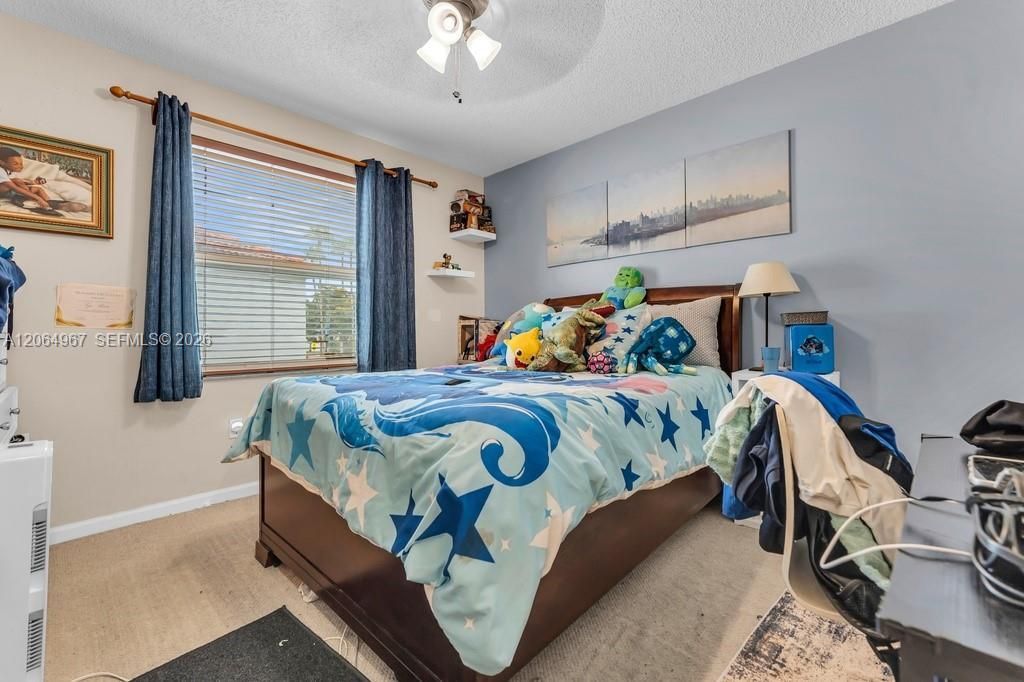 15887 NW 11th St, Pembroke Pines, FL 33028 Photo