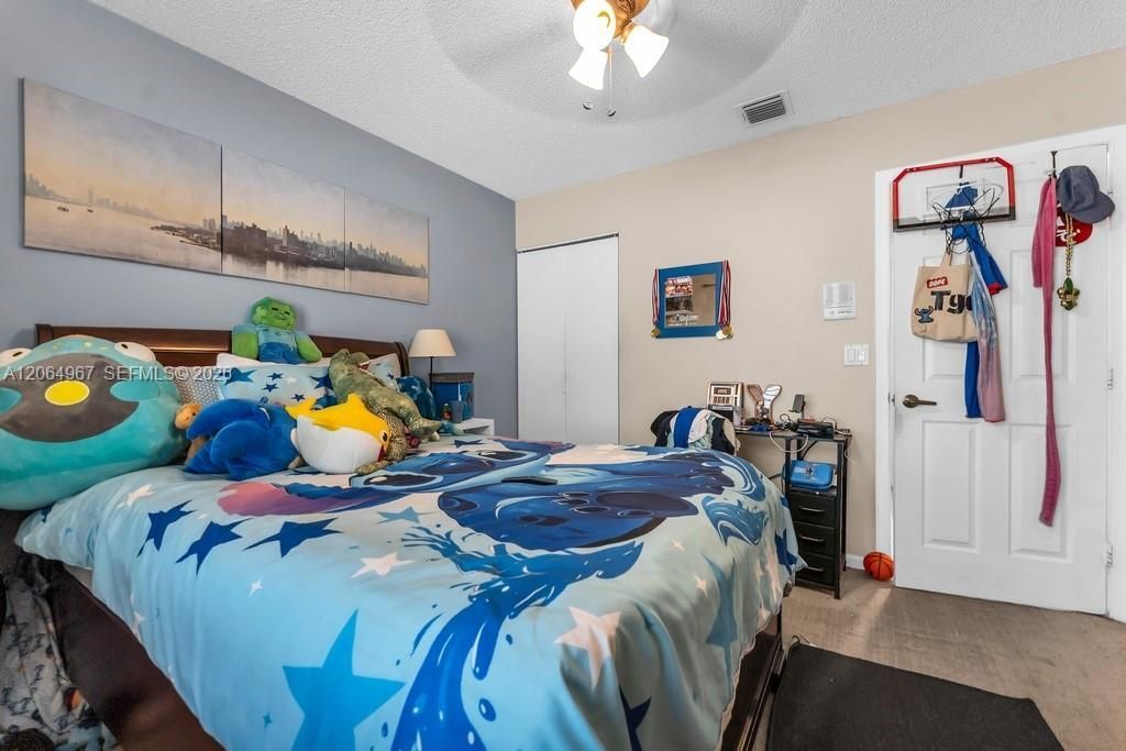 15887 NW 11th St, Pembroke Pines, FL 33028 Photo