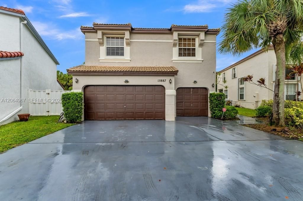 15887 NW 11th St, Pembroke Pines, FL 33028 Photo