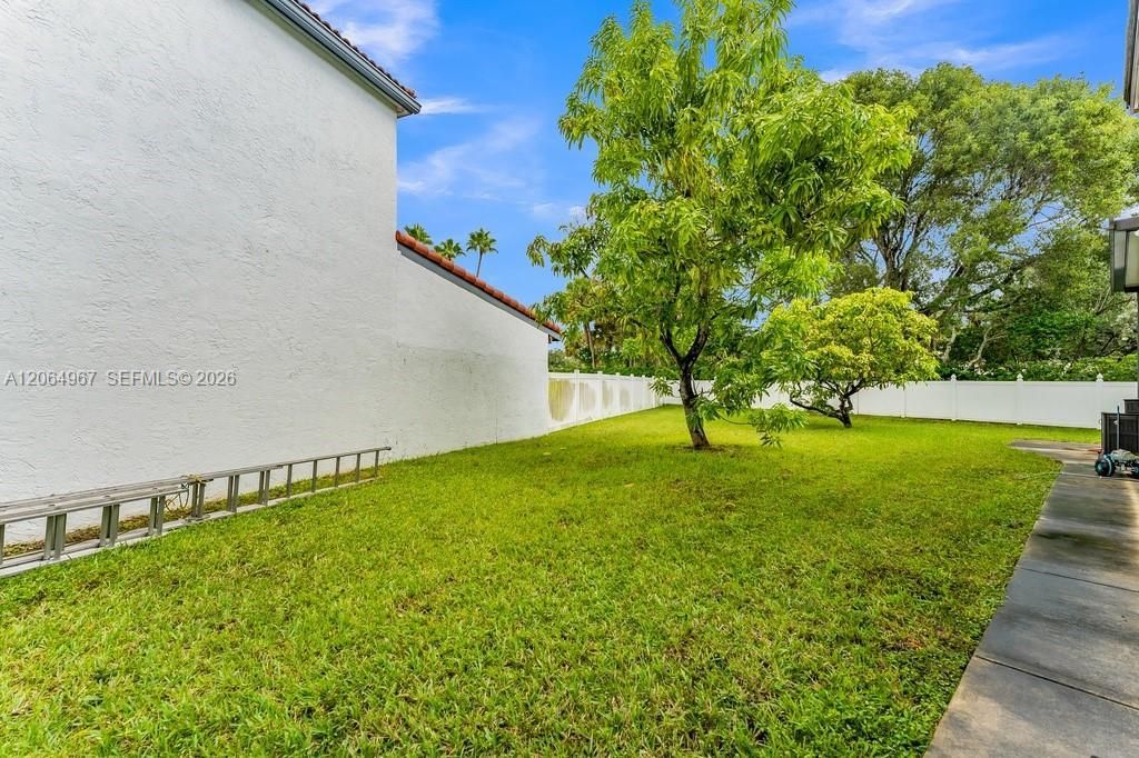 15887 NW 11th St, Pembroke Pines, FL 33028 Photo
