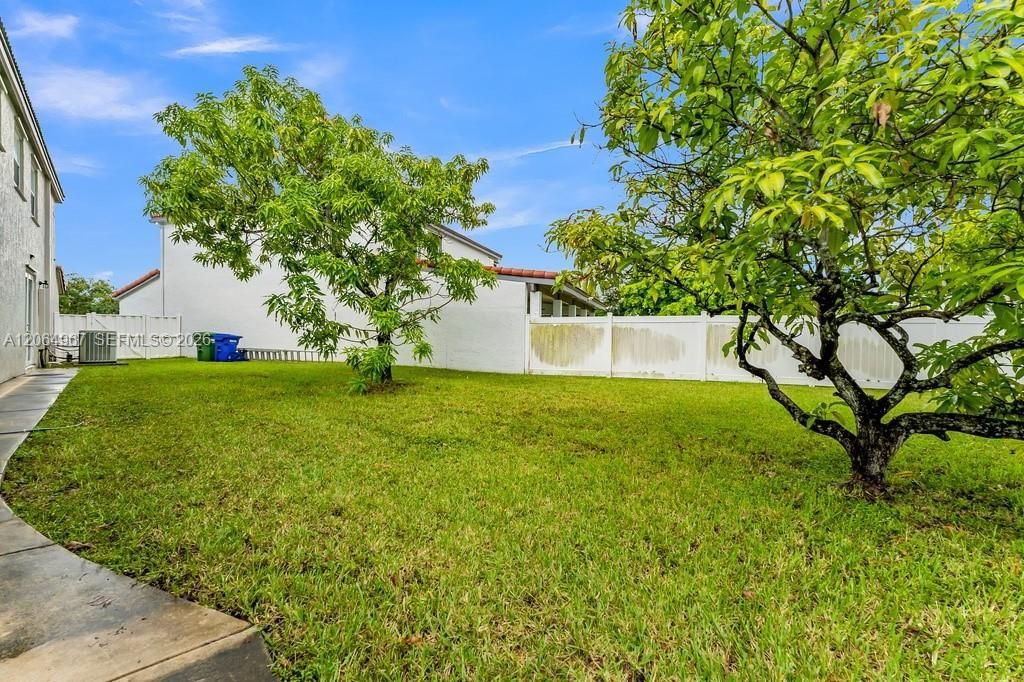 15887 NW 11th St, Pembroke Pines, FL 33028 Photo