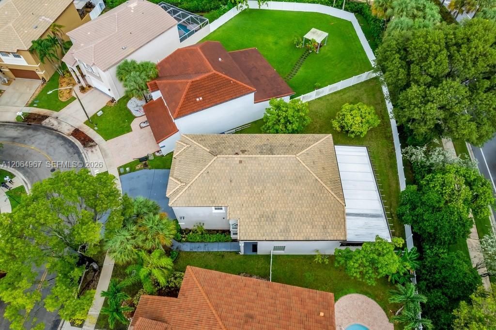 15887 NW 11th St, Pembroke Pines, FL 33028 Photo