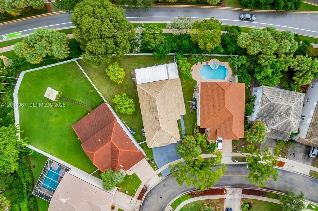 15887 NW 11th St, Pembroke Pines, FL 33028 Photo
