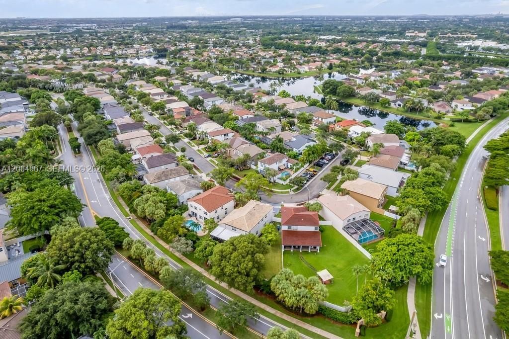 15887 NW 11th St, Pembroke Pines, FL 33028 Photo