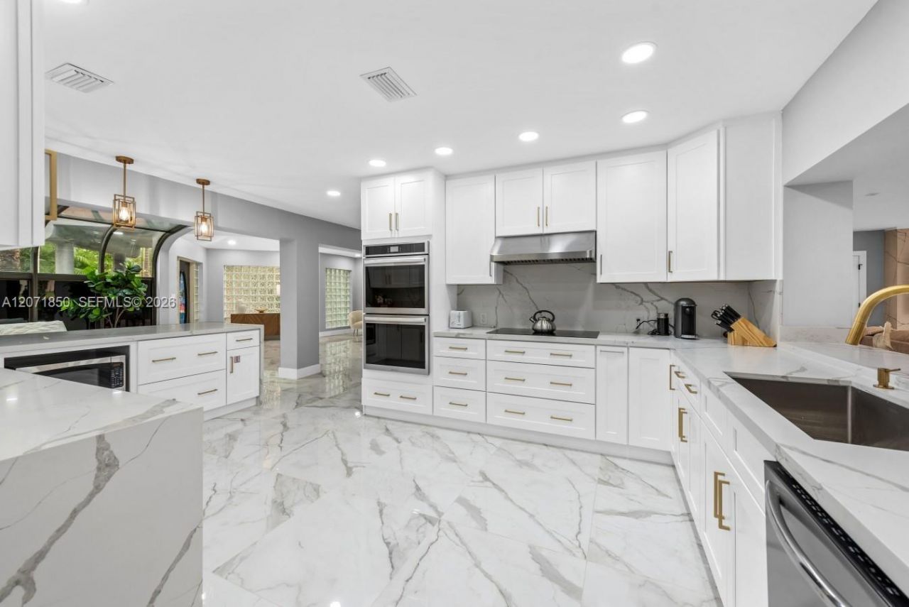 1030 SW 14th Ter , Fort Lauderdale, FL 33312 Photo