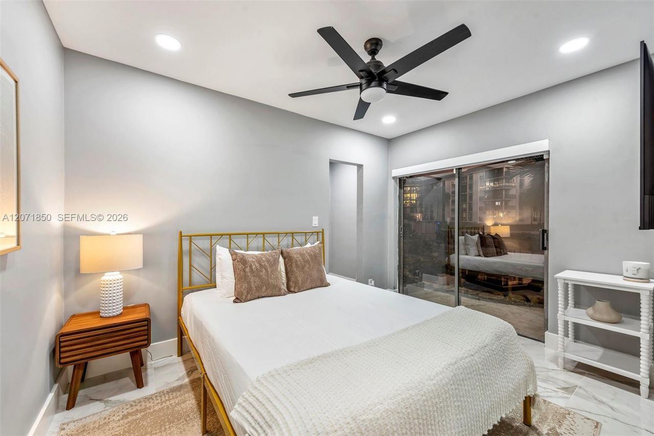 1030 SW 14th Ter , Fort Lauderdale, FL 33312 Photo