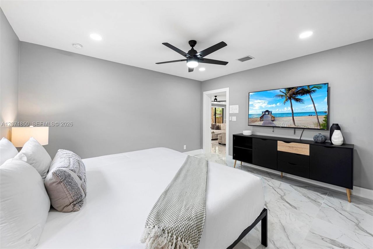 1030 SW 14th Ter , Fort Lauderdale, FL 33312 Photo