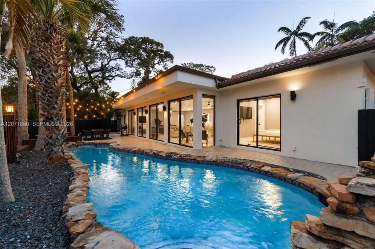 1030 SW 14th Ter , Fort Lauderdale, FL 33312 Photo