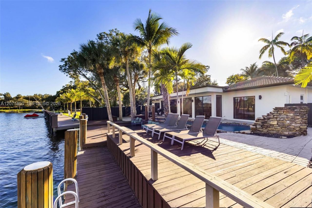 1030 SW 14th Ter , Fort Lauderdale, FL 33312 Photo
