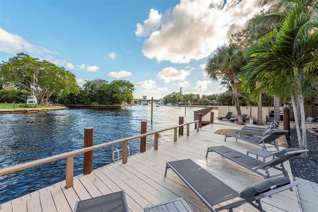 1030 SW 14th Ter , Fort Lauderdale, FL 33312 Photo