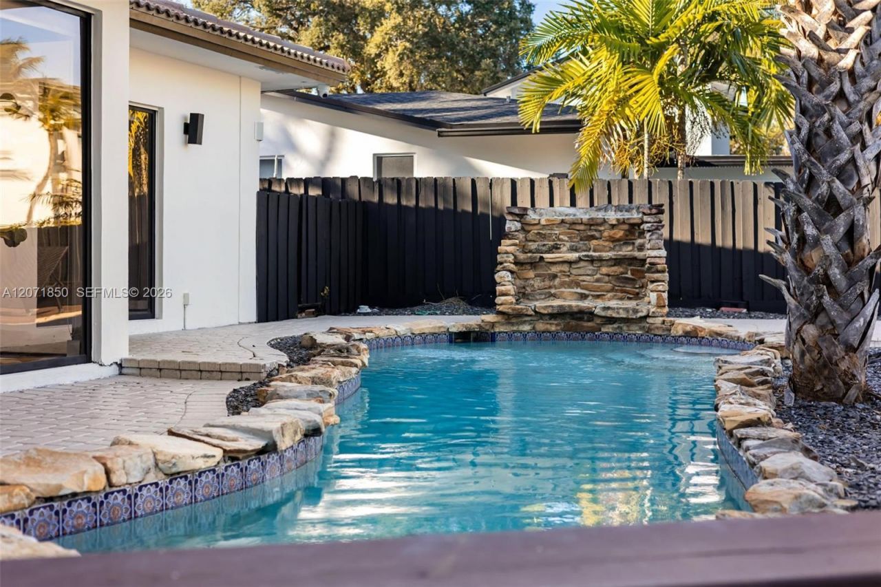 1030 SW 14th Ter , Fort Lauderdale, FL 33312 Photo